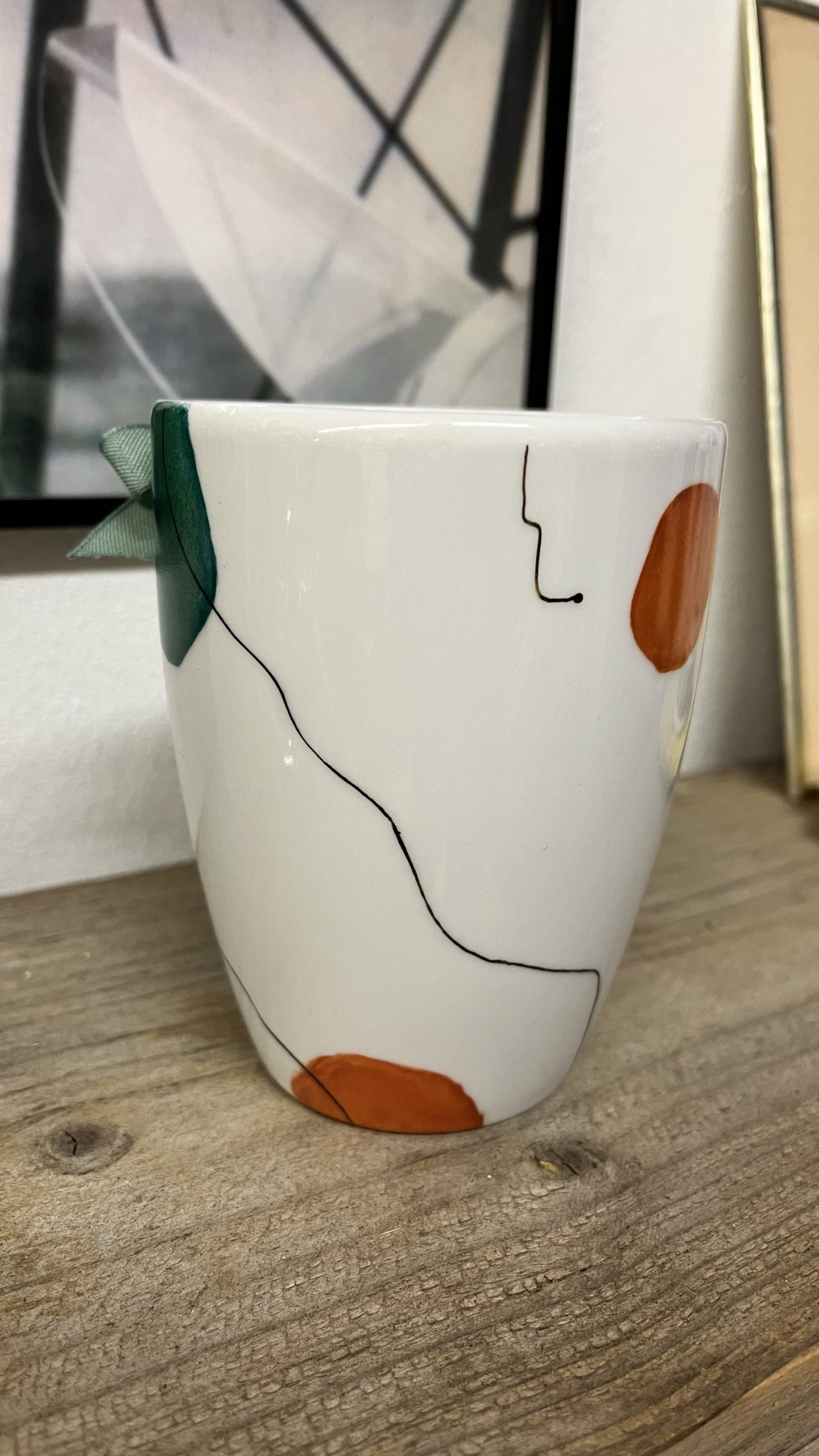 Bocal En Porcelaine Blanche Décorée - Motif Sympathique - Sans Marque